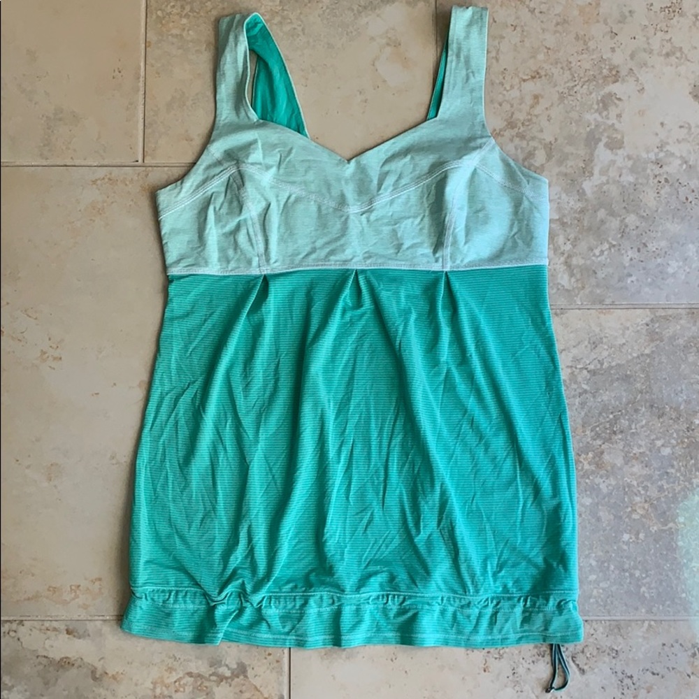 Lululemon Run Top with Drawstring bottom